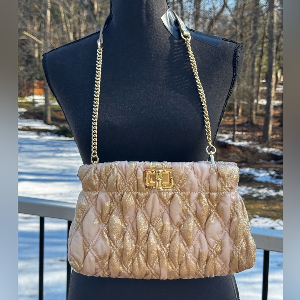 Lilly Pulitzer NEW  CHANCEY  Gold and Cream Quilted Clutch WITH CHAIN